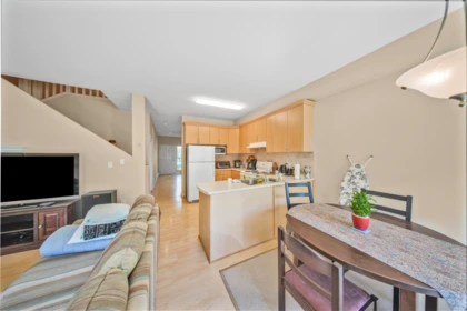 Kitchen Photo of 34 18181 68 Avenue, Surrey, BC