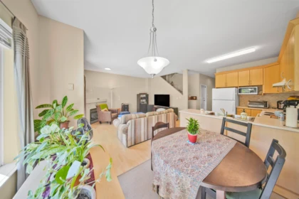34 18181 68 Avenue, Surrey, BC, Surrey — Townhouse for sale