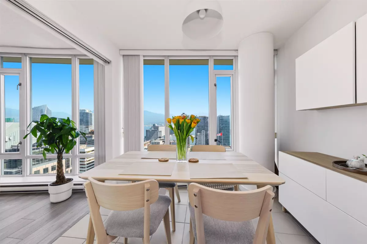 Dining Area Photo of 3007 610 Granville Street, Vancouver, BC