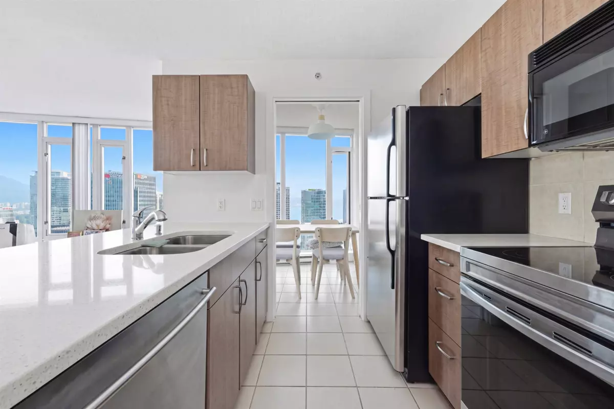 Family Room Photo of 3007 610 Granville Street, Vancouver, BC
