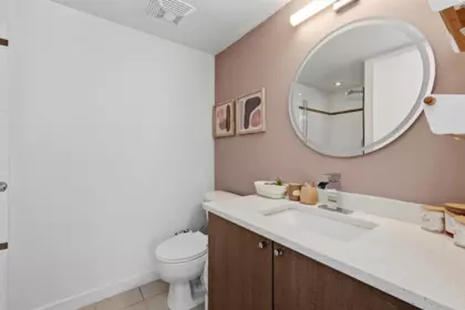 Guest Bathroom Photo of 3007 610 Granville Street, Vancouver, BC