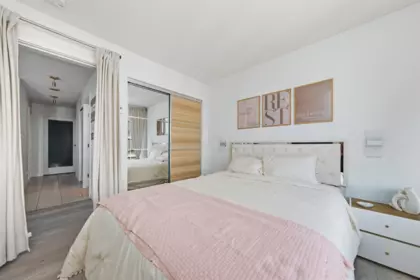 Walk-In Closet Photo of 3007 610 Granville Street, Vancouver, BC