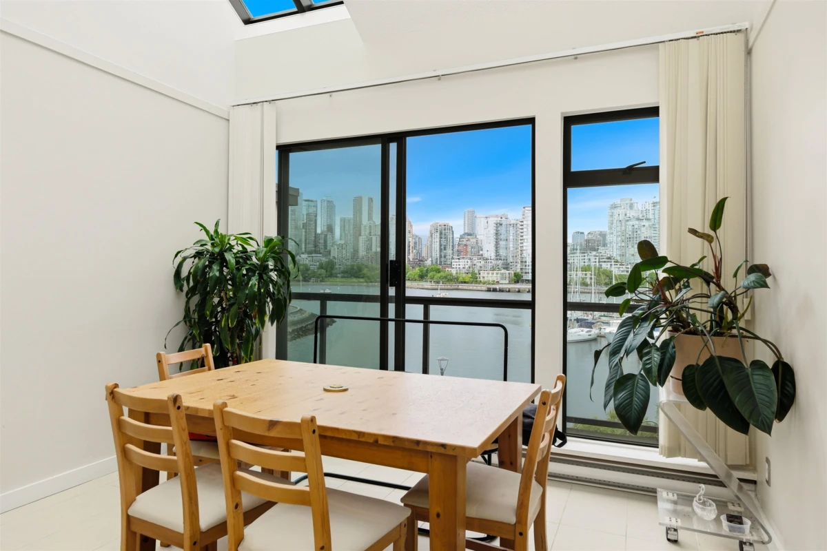Dining Area Photo of 774 Millbank, Vancouver, BC
