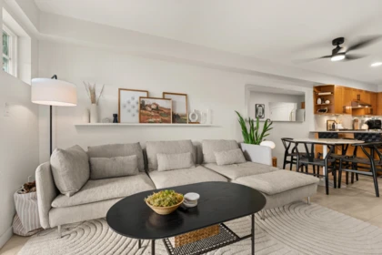 Basement Recreation Room Photo of 212 15621 Marine Drive, White Rock, BC