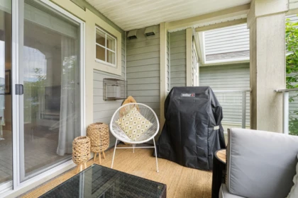 Loft / Bonus Room Photo of 212 15621 Marine Drive, White Rock, BC
