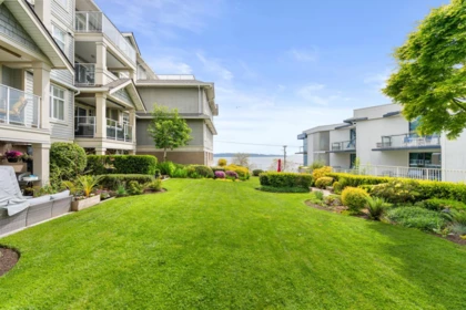 Outdoor Kitchen Photo of 212 15621 Marine Drive, White Rock, BC