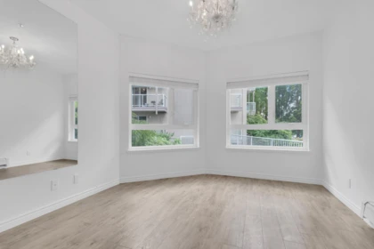 Bedroom 4 Photo of 203 8142 120a Street, Surrey, BC
