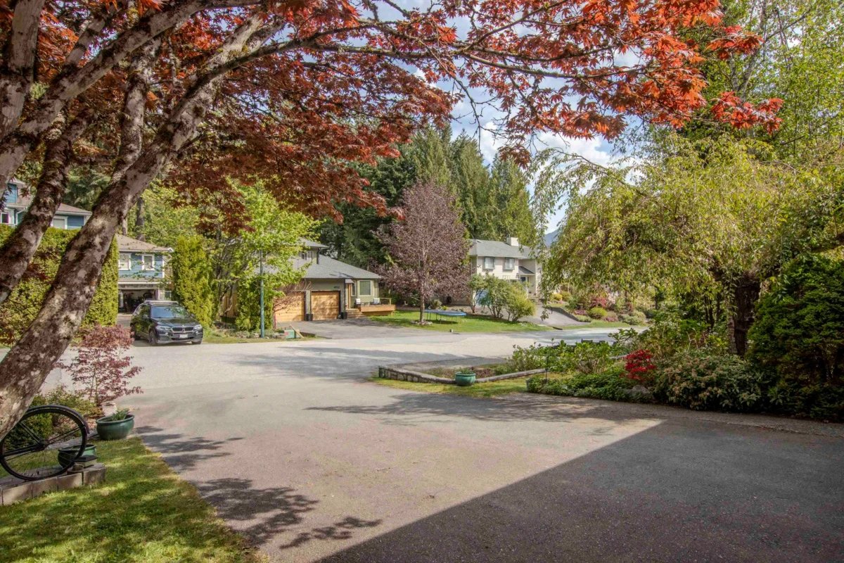 Dining Area Photo of 40767 Thunderbird Ridge, Squamish, BC