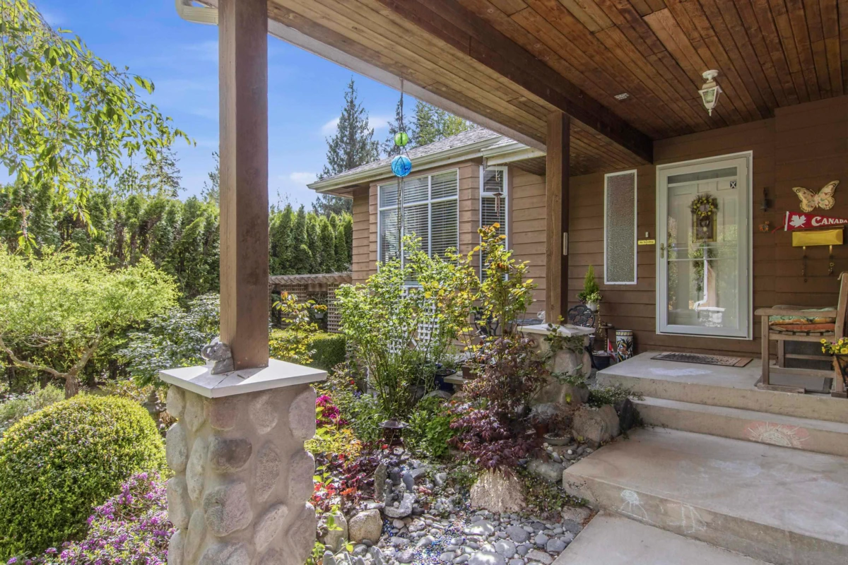 Family Room Photo of 40767 Thunderbird Ridge, Squamish, BC
