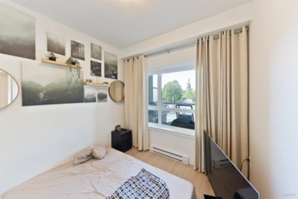 Office / Den Photo of 220 10777 138 Street, Surrey, BC