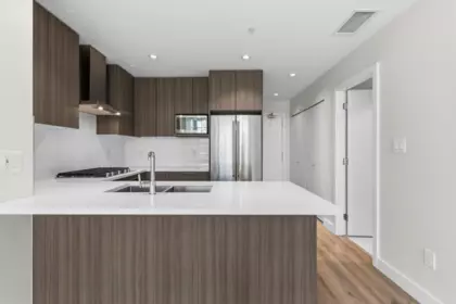 Kitchen Island Photo of 1209 1788 Gilmore Avenue, Burnaby, BC