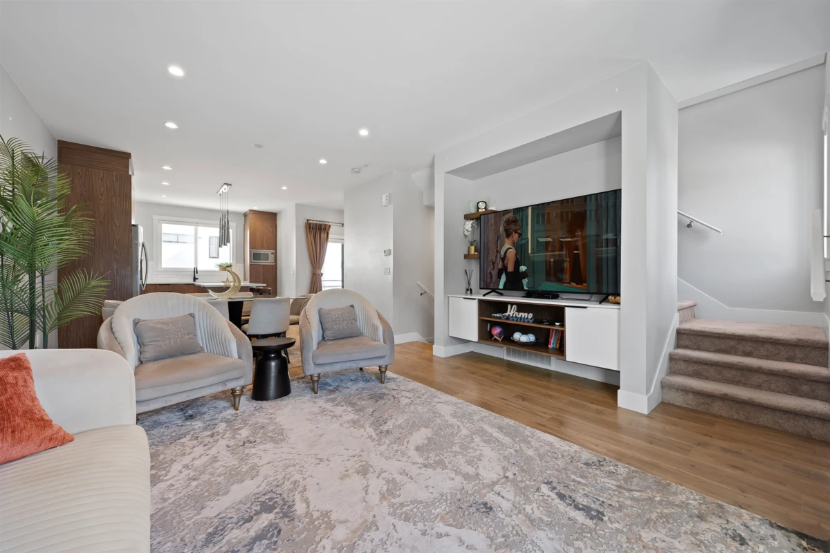 Family Room Photo of 56 1639 162 Street, Surrey, BC