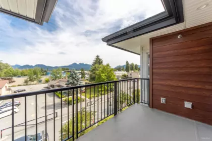 Walk-In Closet Photo of 418 22562 121 Avenue, Maple Ridge, BC