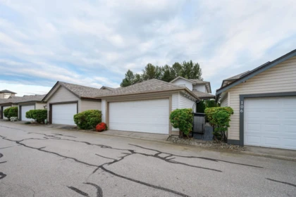 Front Yard Photo of 107 33751 7th Avenue, Mission, BC
