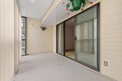 204 32055 Old Yale Road, Abbotsford, BC, Abbotsford — Apartment/Condo for sale