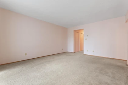 Loft / Bonus Room Photo of 204 32055 Old Yale Road, Abbotsford, BC
