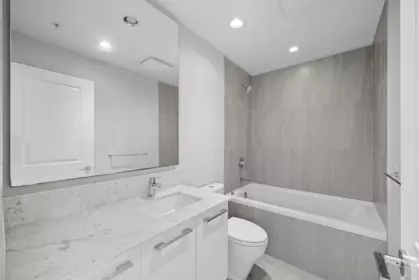 Entry Foyer Photo of 1906 5628 Birney Avenue, Vancouver, BC