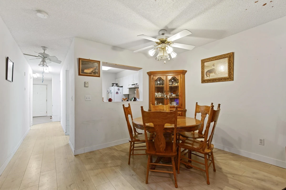 Dining Area Photo of 207 33165 2 Avenue, Mission, BC