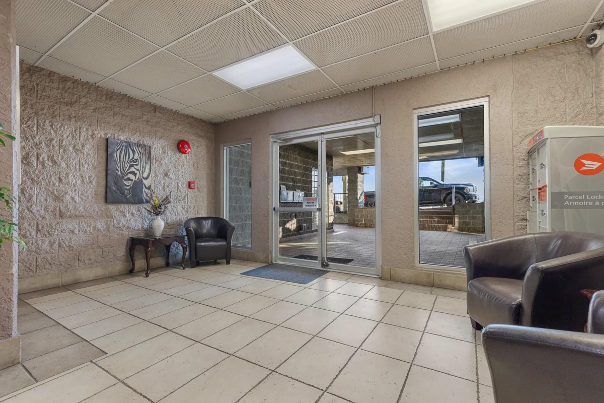 Living Room Photo of 207 33165 2 Avenue, Mission, BC
