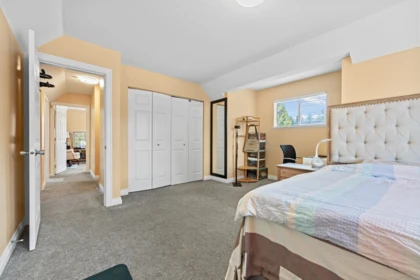Basement Recreation Room Photo of 1619 138a Street, Surrey, BC