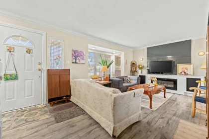 Breakfast Nook Photo of 1619 138a Street, Surrey, BC