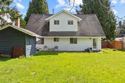 Garden / Landscaping Photo of 1619 138a Street, Surrey, BC
