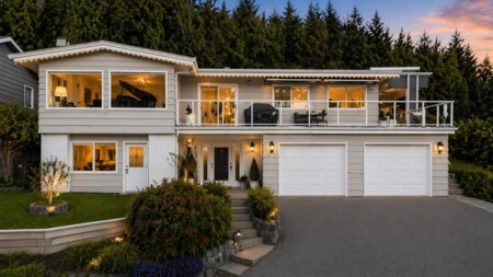 668 Alpine Court, North Vancouver, BC, Grouse Woods — 4 bed single family residence for sale