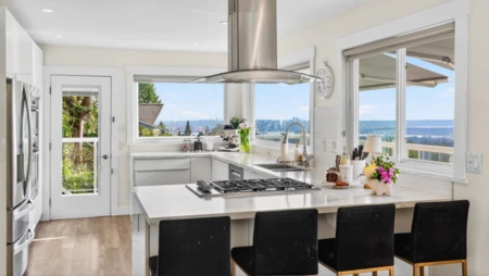 Kitchen Island Photo of 668 Alpine Court, North Vancouver, BC