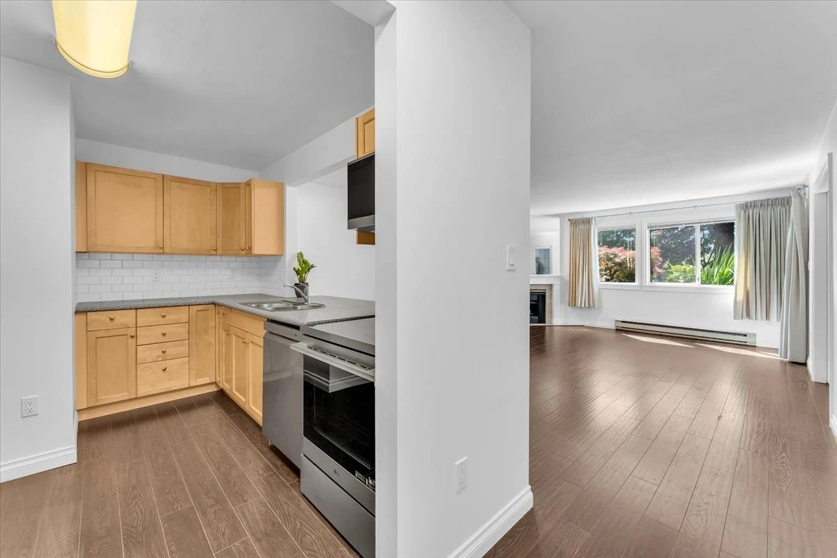Family Room Photo of 107 5350 Victory Street, Burnaby, BC