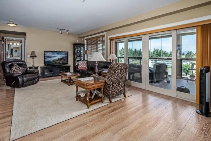 Kitchen Island Photo of 409 32445 Simon Avenue, Abbotsford, BC