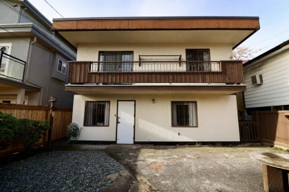 Backyard Photo of 6816 Ontario Street, Vancouver, BC