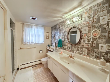 Primary Bathroom Photo of 6816 Ontario Street, Vancouver, BC