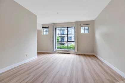 Entry Foyer Photo of 201 2357 Whyte Avenue, Port Coquitlam, BC