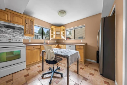 7624 Ulster Street, Burnaby, BC, Burnaby — Single Family Residence for sale