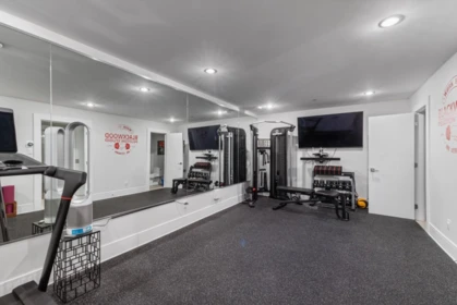 Garage Interior Photo of 14999 BLACKWOOD LANE, White Rock BC V4B 2A8