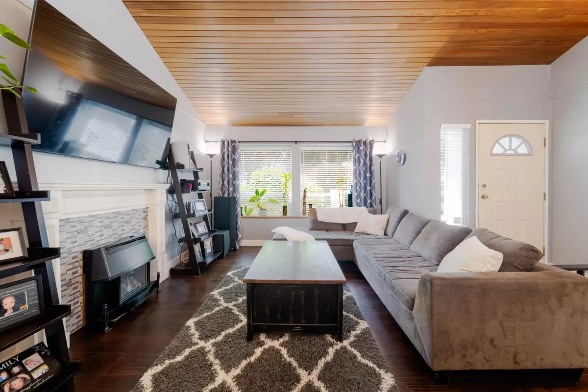 Dining Area Photo of 8034 138 Street, Surrey, BC