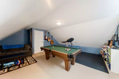 Entry Foyer Photo of 8034 138 Street, Surrey, BC