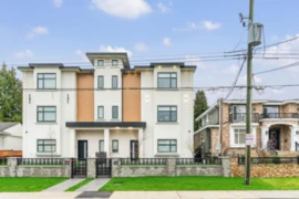2 8464 15th Avenue, Burnaby, BC