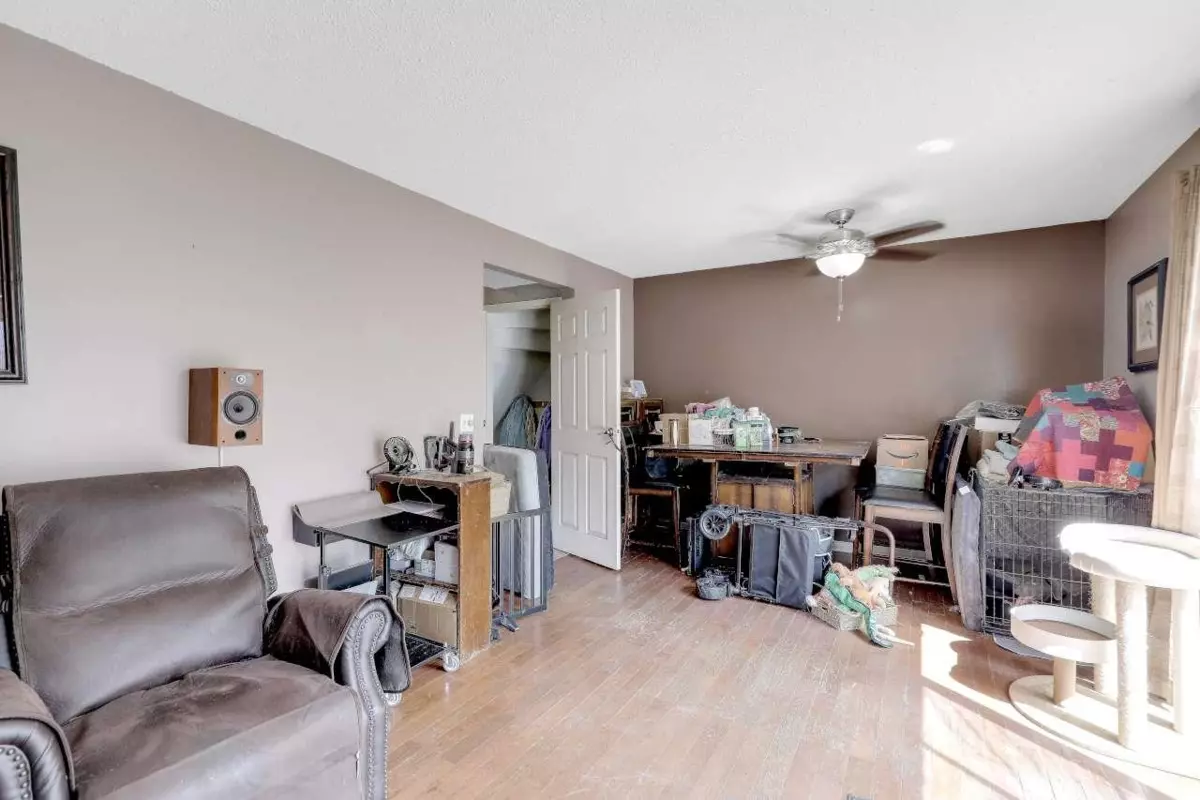 Dining Area Photo of 70 10806 152nd Street, Surrey, BC