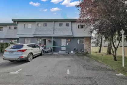 70 10806 152nd Street, Surrey, BC, Surrey — Townhouse for sale