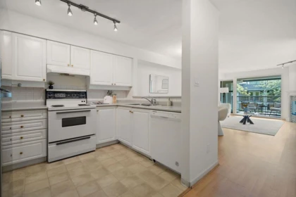 209B 7025 Stride Avenue, Burnaby, BC, Burnaby — Apartment/Condo for sale