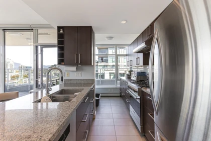 Kitchen Photo of 1404 138 W 1st Avenue, Vancouver, BC