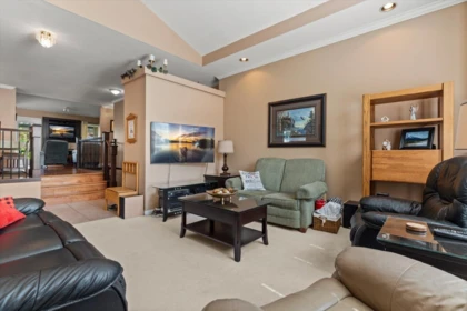 Kitchen Island Photo of 54 32777 Chilcotin Drive, Abbotsford, BC
