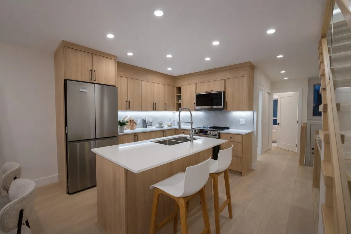 Dining Area Photo of 3350 Cobblestone Avenue, Vancouver, BC