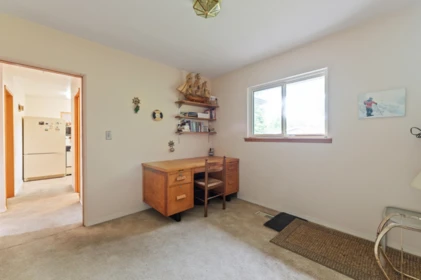 Laundry Room Photo of 627 Harrison Avenue, Coquitlam, BC