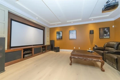 Hallway Photo of 1121 W 39th Avenue, Vancouver, BC