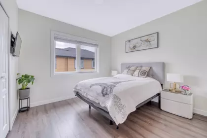 Powder Room Photo of 13 9800 Granville Avenue, Richmond, BC