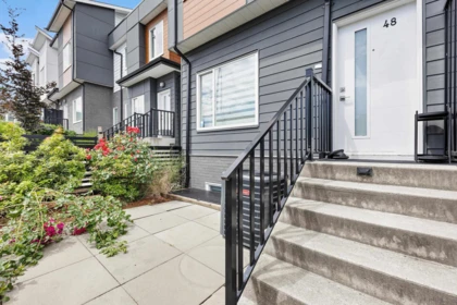 Kitchen Photo of 48 9652 162a Street, Surrey, BC