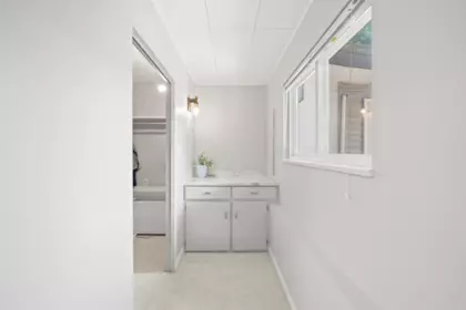 Hallway Photo of 1448 Farrell Avenue, Delta, BC