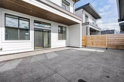 Outdoor Kitchen Photo of 46070 First Avenue, Chilliwack, BC